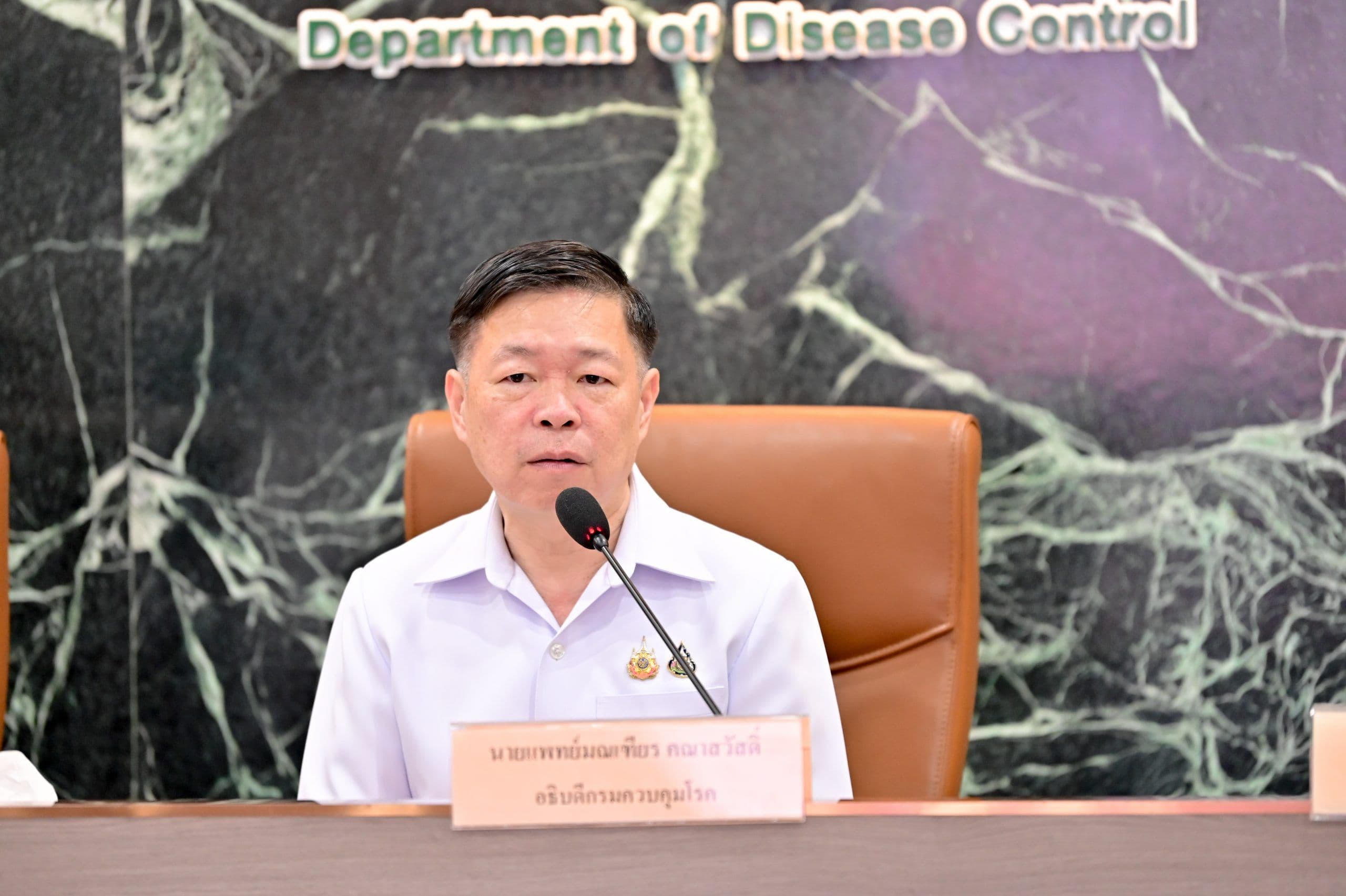 กรมควบคุมโรค เตือนช่วงปีใหม่ แนะครอบครัวผู้สูงอายุปรับบ้านให้ปลอดภัย ลดเสี่ยงหกล้ม