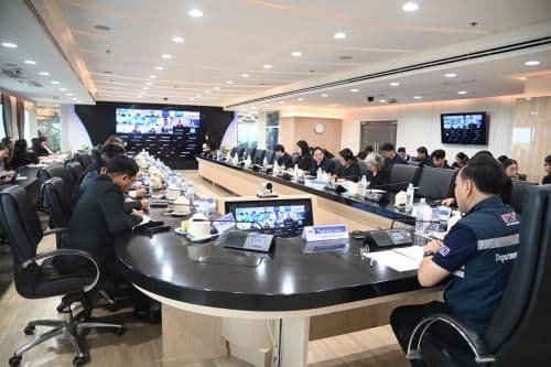 พาณิชย์สั่งด่วน! ตั้ง War Room เกาะติดน้ำท่วมใต้ เดินหน้าประสานสินค้าอุปโภค–บริโภคจำเป็น สนับสนุนทุกหน่วยในพื้นที่ตามข้อสั่งการนายกรัฐมนตรี