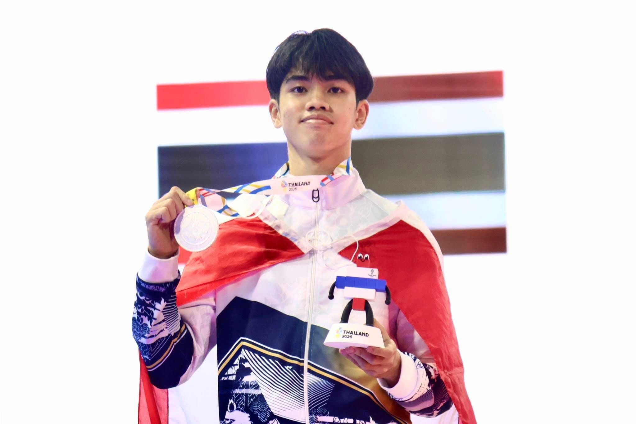 อัจฉริยะ เกิดแก้ว คว้าเหรียญเงินเทควันโดฟรีสไตล์ชายเดี่ยว ซีเกมส์ 2025 หลังโชว์ลีลาร่ายรำสุดประทับใจ