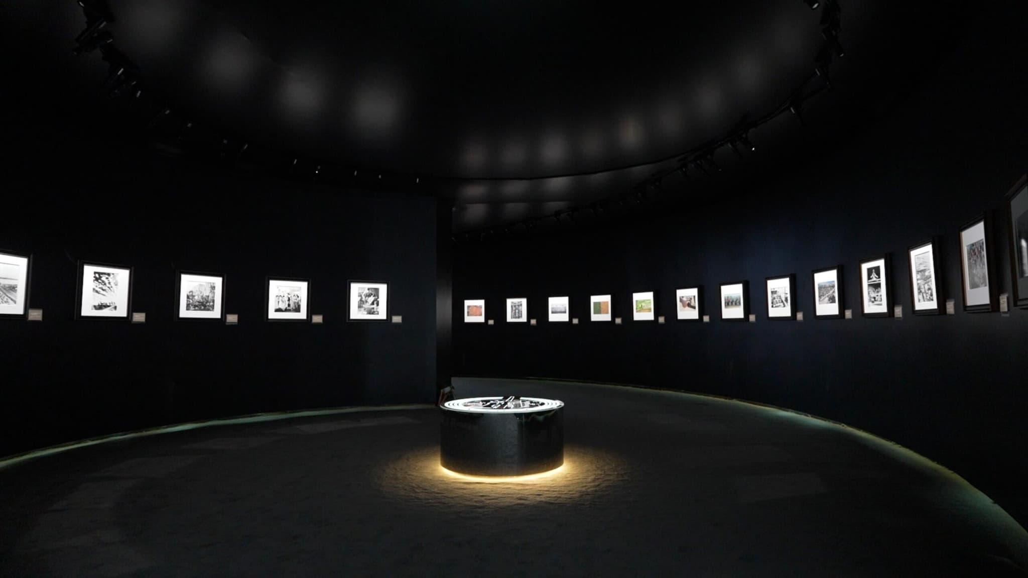 ซินหัวจัดนิทรรศการภาพถ่าย บอกเล่าความเปลี่ยนแปลง 'จีนยุคใหม่