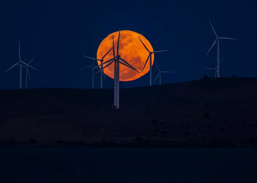 เงยหน้าชม 'ซูเปอร์มูน' สุกสกาวยามราตรีในออสเตรเลีย