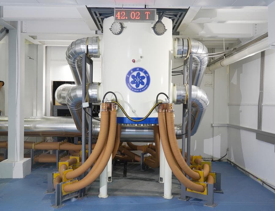 จีนสร้าง 'สนามแม่เหล็กคงตัว' ทุบสถิติโลกของสหรัฐฯ