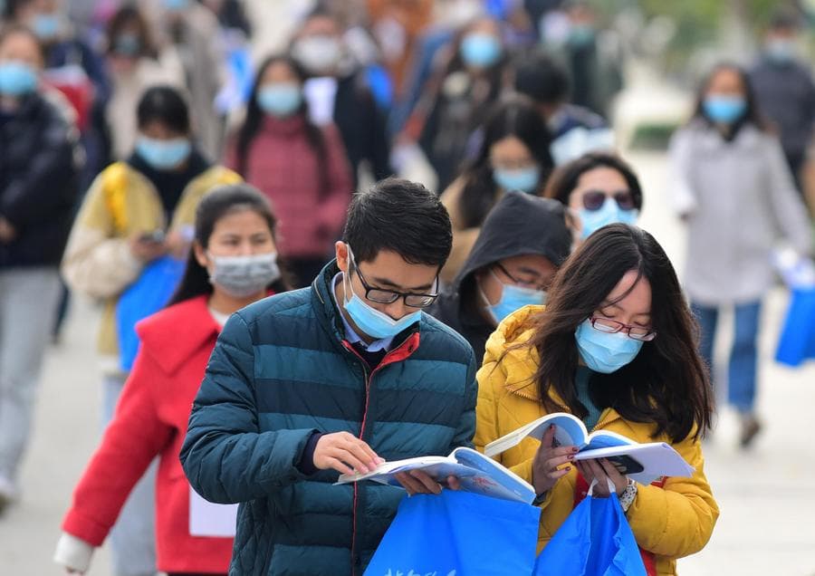 จีนเผยอัตราแข่งขันผู้สมัครงาน 'เจ้าหน้าที่รัฐ' ปี 2025 แตะ 86 ต่อ 1