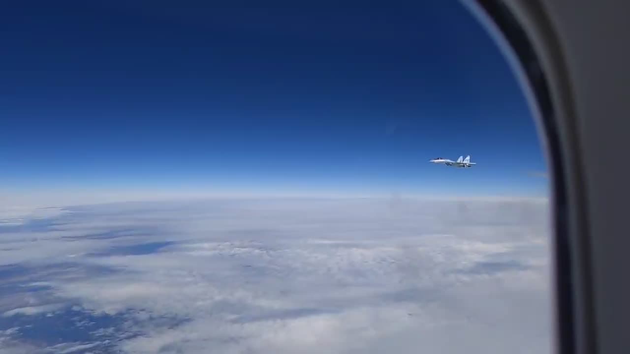 รัสเซียส่งบินรบคุ้มกันเครื่องบินของ 'สีจิ้นผิง