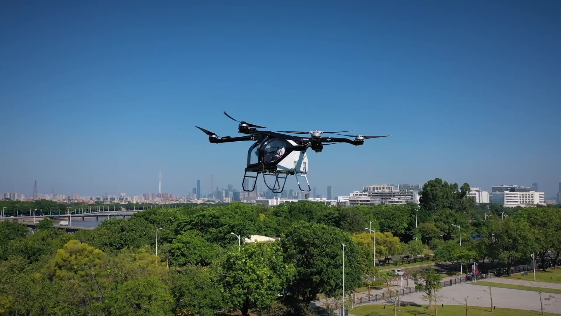 Xpeng ทดสอบ 'รถยนต์บินได้' แบบโมดูลาร์ พร้อมผู้โดยสารครั้งแรก