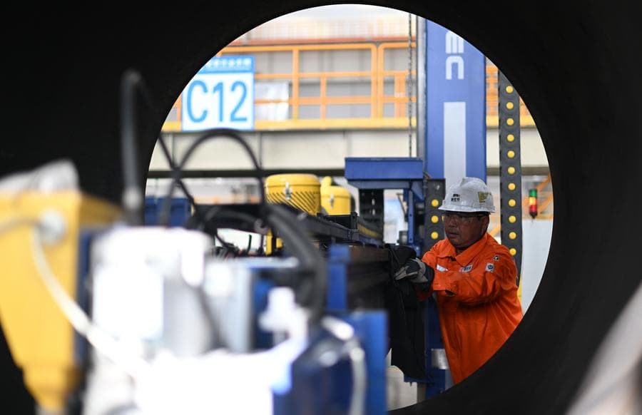 โรงงานอัจฉริยะผลิต 'อุปกรณ์น้ำมัน-ก๊าซนอกชายฝั่ง' แห่งแรกของจีน เดินเครื่องเต็มกำลัง
