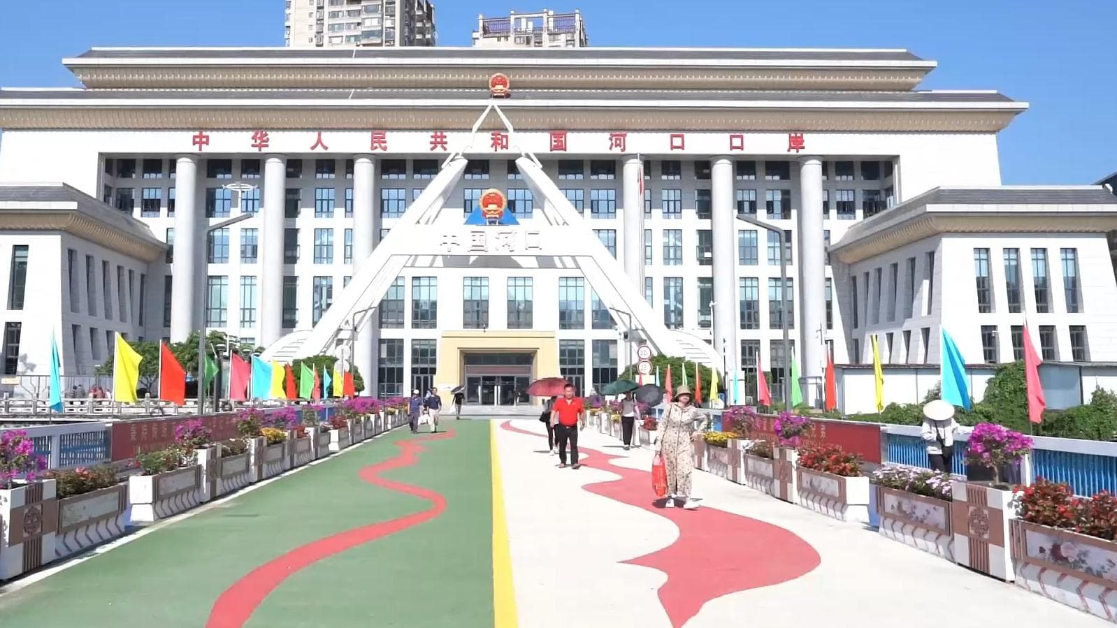 ด่านชายแดน 'จีน-เวียดนาม' รองรับนทท.ข้ามพรมแดนเพิ่มขึ้น