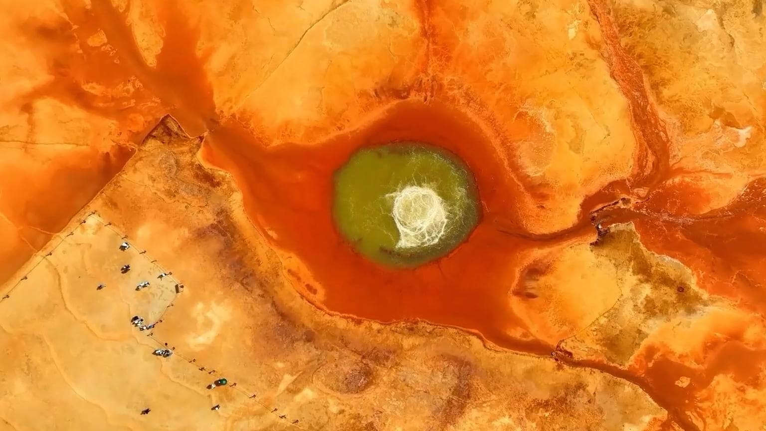 น้ำพุอ้ายเขิ่น' ดวงตาบนผืนโลก ธรรมชาติสุดเหลือเชื่อในชิงไห่