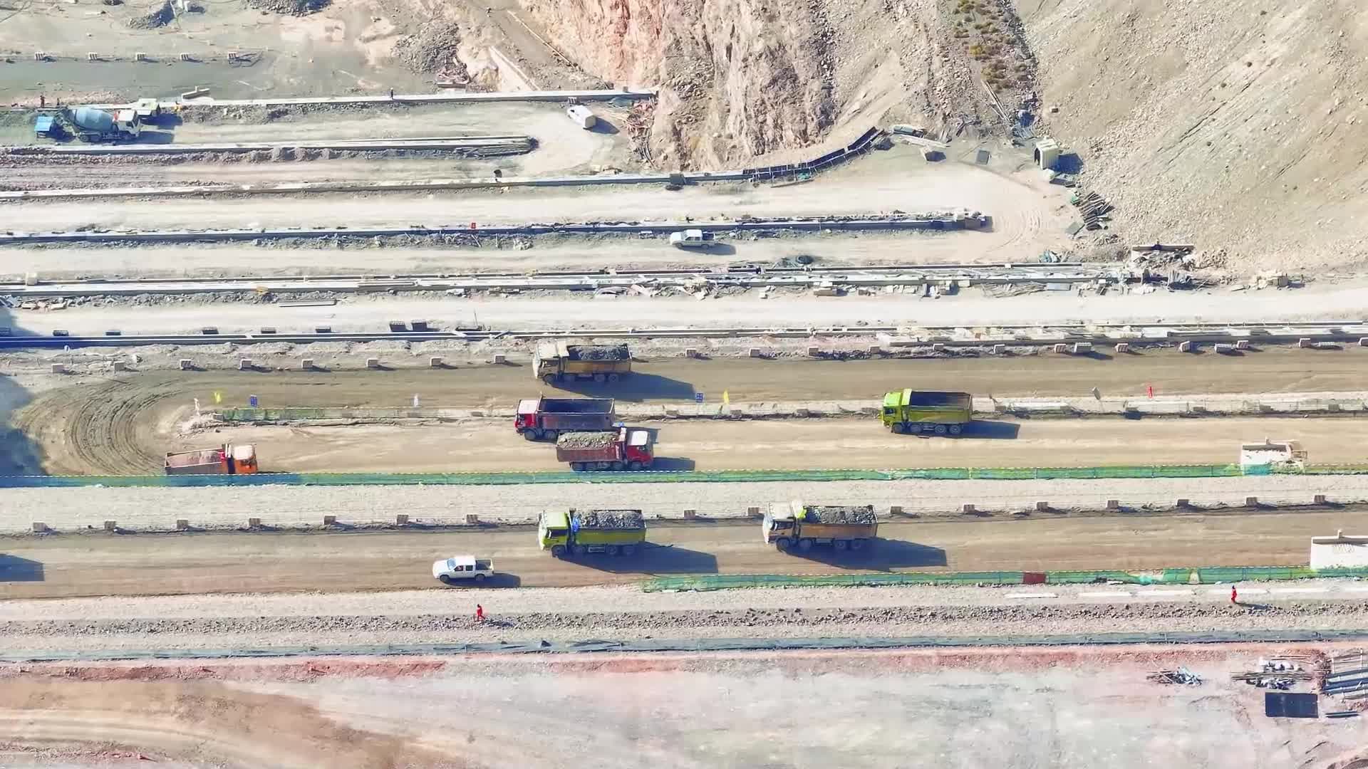 งานสร้าง 'เขื่อนยักษ์' ว่าที่แชมป์โลกในซินเจียง