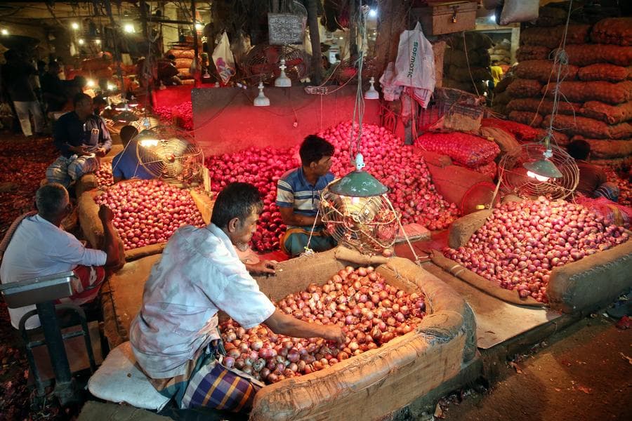 เดินตลาด จับจ่าย 'พืชผัก' สดใหม่ในบังกลาเทศ