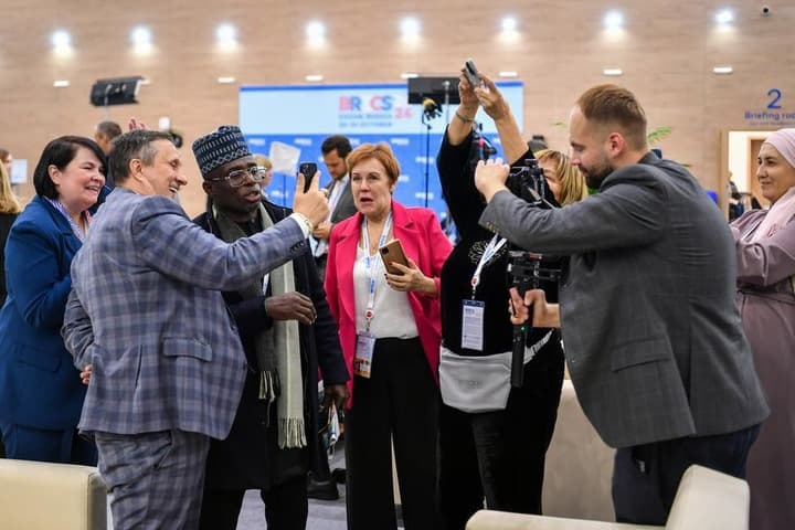 ศูนย์สื่อมวลชนประชุมสุดยอดบริกส์ ครั้งที่ 16 เปิดทำการในคาซาน