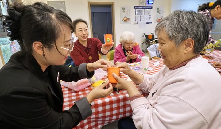 จีนกระตุ้นประชาชน 'ใช้บริการดูแลผู้สูงอายุ' มุ่งขยายอุปสงค์ในประเทศ