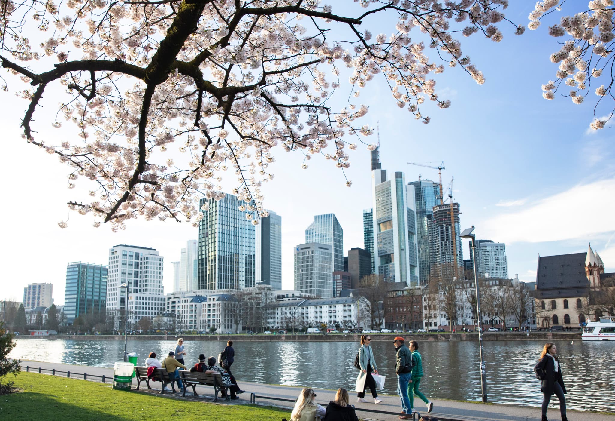 รายงานชี้ ค่ารักษาพยาบาลใน 'เยอรมนี' แพงขึ้น ระยะเวลาดูแลนานขึ้น