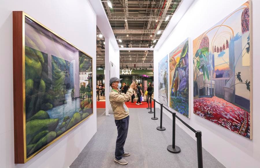 สารพัด 'งานศิลป์' แฝงความหมาย จัดแสดงในงาน CIIE ครั้งที่ 7