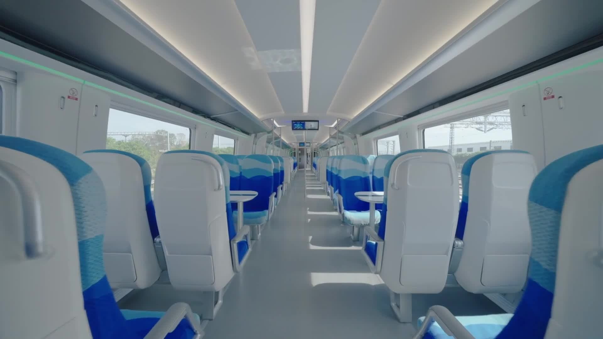 รถไฟท่องเที่ยว 'ซานย่า-เล่อตง' เปิดเดินรถในไหหลำ