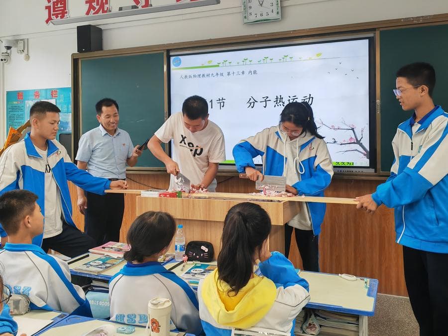 จีนเล็งใช้ระบบ 'สหกิจศึกษา' กับนักเรียนประถม-มัธยม