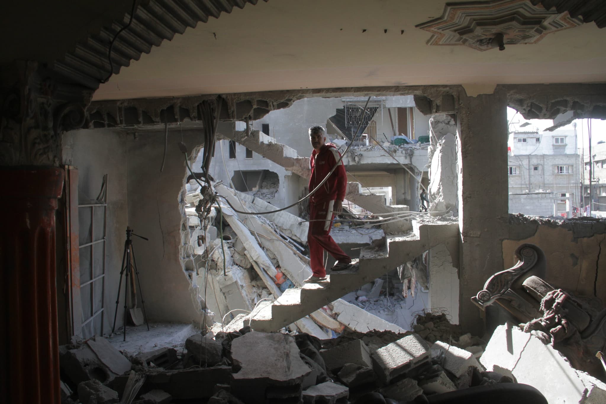 บ้านเรือนพังยับเยินในกาซา หลังอิสราเอลโจมตีทางอากาศ