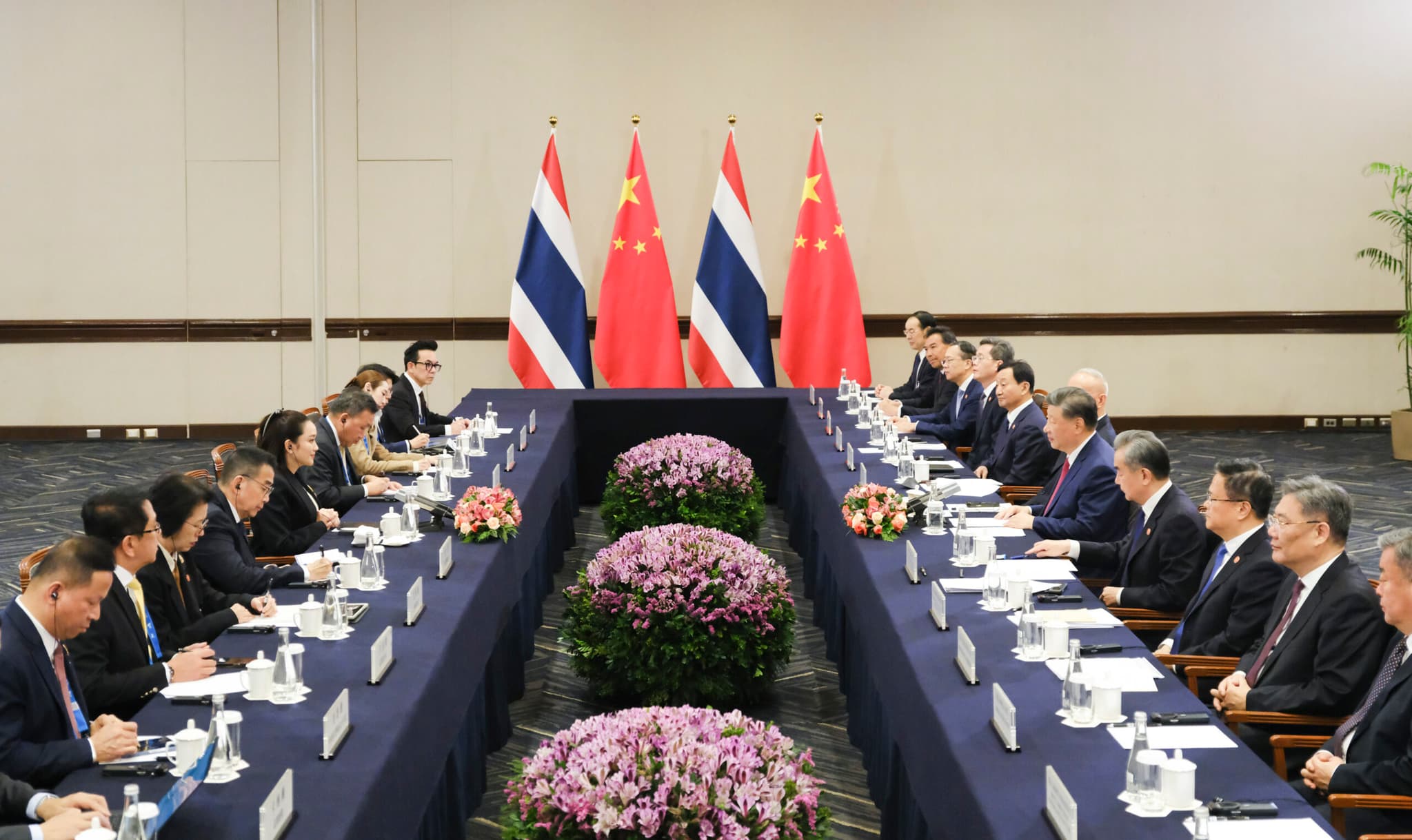 สีจิ้นผิงหนุนเร่งสร้างทางรถไฟจีน-ไทย ขยับขยายความร่วมมือเกิดใหม่กับไทย