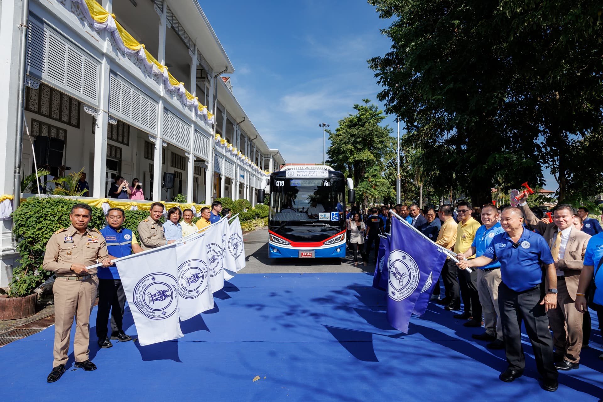 อบจ.ภูเก็ต ทดลองเดินรถโดยสาร EV BUS  ผลักดัน Smart City