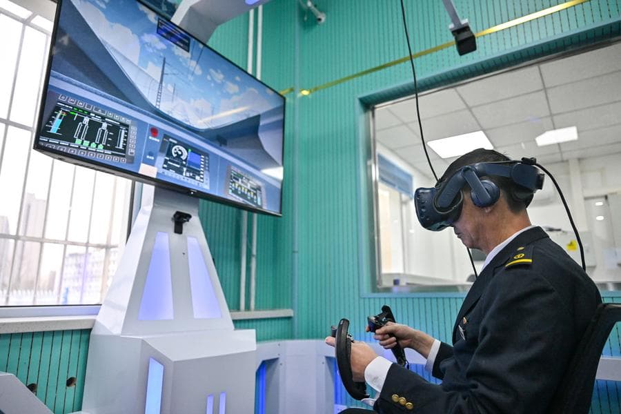 เทคโนโลยีอัจฉริยะหนุนเดิน 'รถไฟเร็วสูงปักกิ่ง-จางเจียโข่ว' ราบรื่น