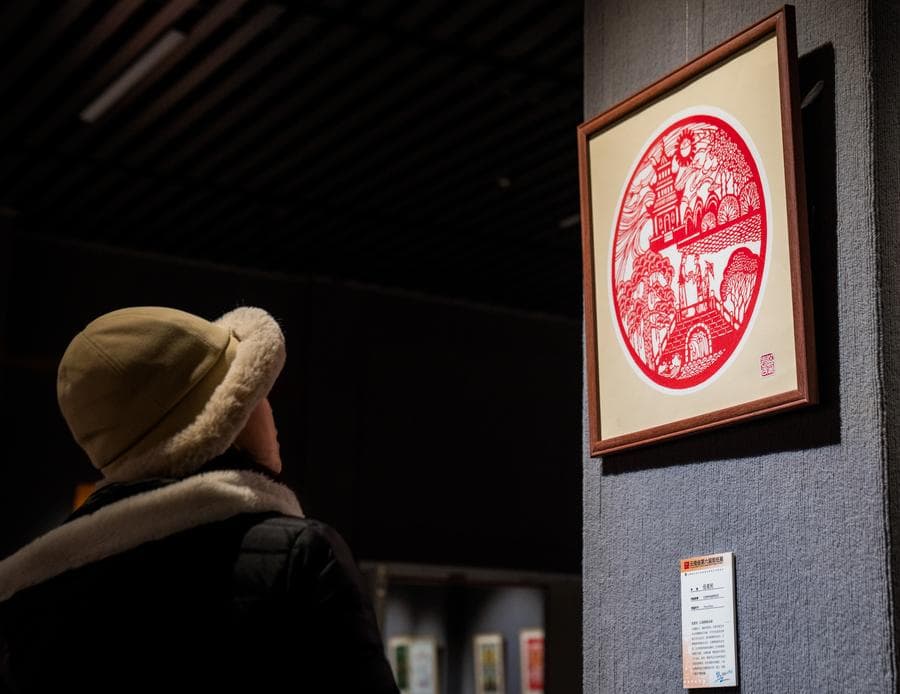 คุนหมิงเปิดนิทรรศการ 'ศิลปะตัดกระดาษ' ครั้งที่ 6