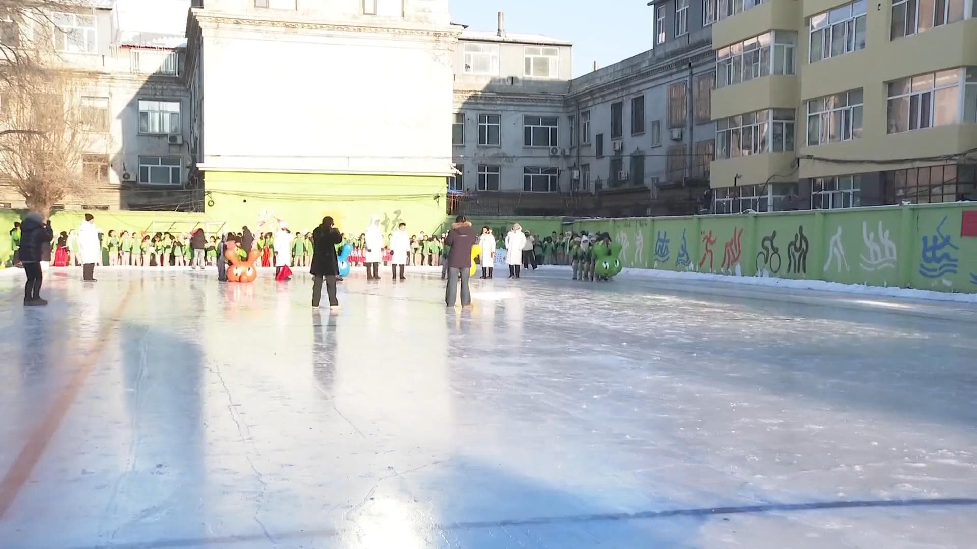 GLOBALink : โรงเรียนในเฮยหลงเจียงจัด 'กีฬาฤดูหนาว' เสริมสร้างสุขภาพเด็ก