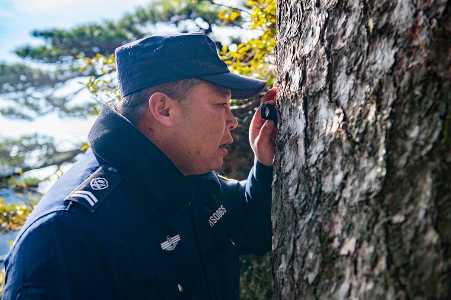 เหล่าผู้พิทักษ์อนุรักษ์ 'ภูเขาหวงซาน' แหล่งมรดกโลกในอันฮุย