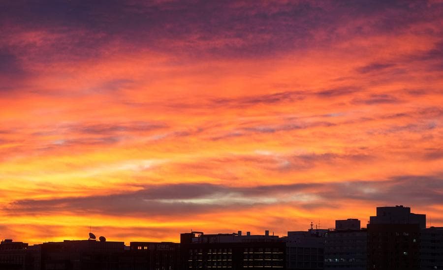 แสงรุ่งอรุณแสนสวยปลุก 'ปักกิ่ง' มีพลังชีวิตชีวา