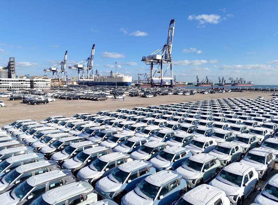 ท่าเรือ 'เยียนไถ' ขนส่งยานยนต์สู่ต่างแดนทะลุ 6 แสนคัน