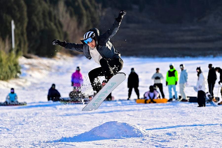 สีสันกิจกรรมกีฬา 'น้ำแข็ง-หิมะ' สุดหรรษาในจีน