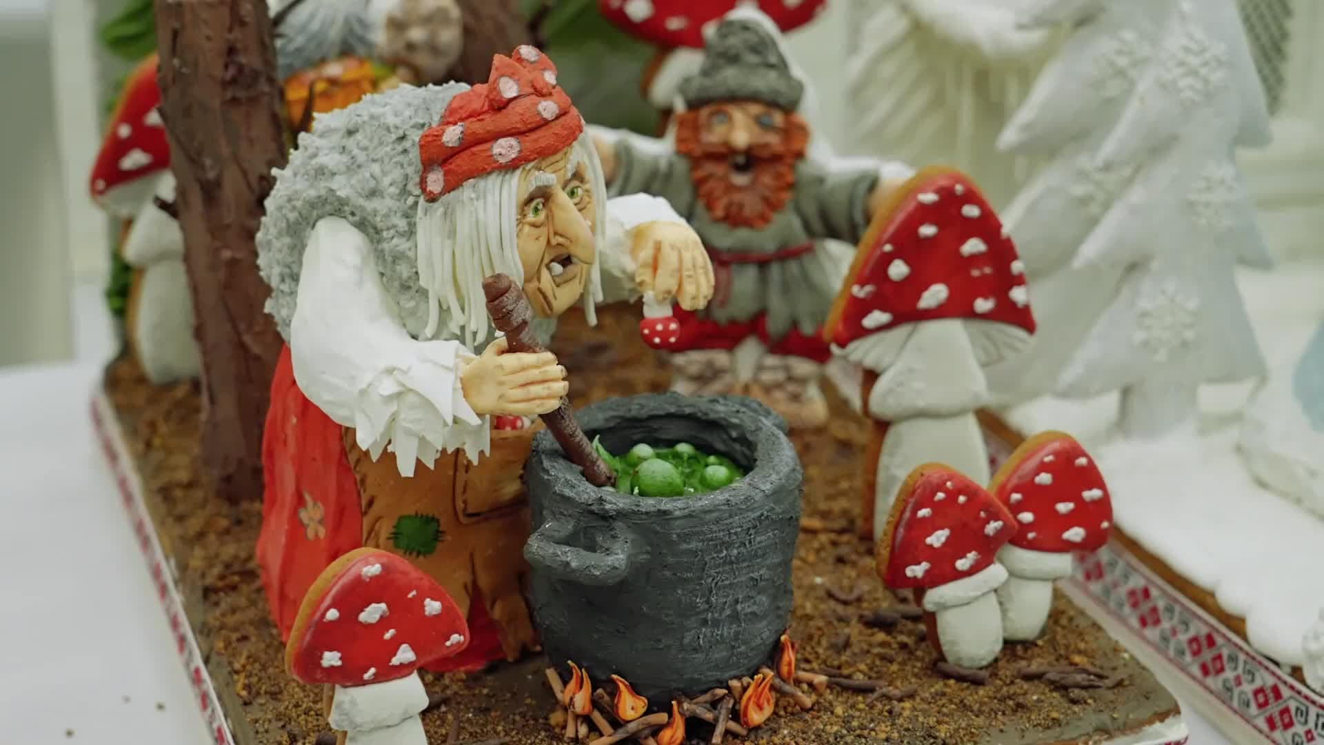 น้ำลายสอ! เทศกาล 'โลกแห่งขนมปังขิง' ในเซนต์ปีเตอร์สเบิร์ก