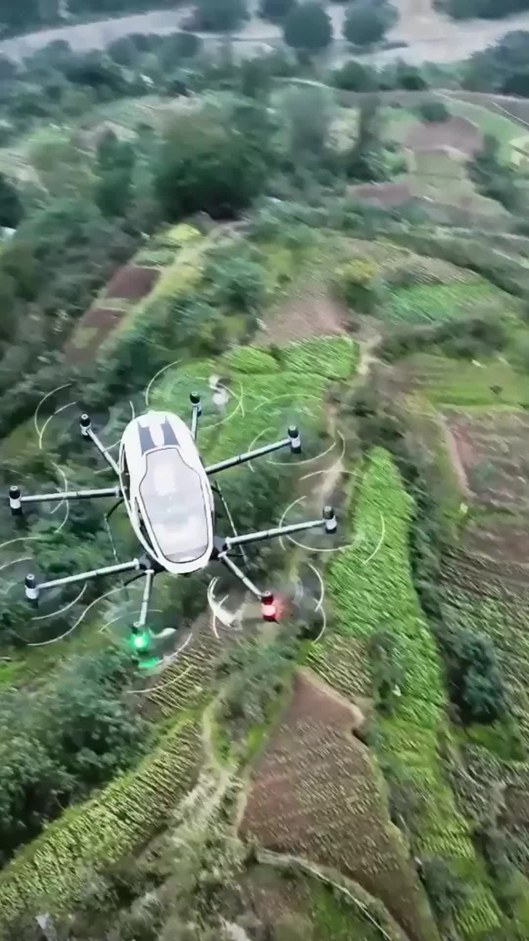 รถยนต์บินได้' ฝีมือจีนพัฒนา อวดโฉมกลางผืนฟ้าในฉงชิ่ง