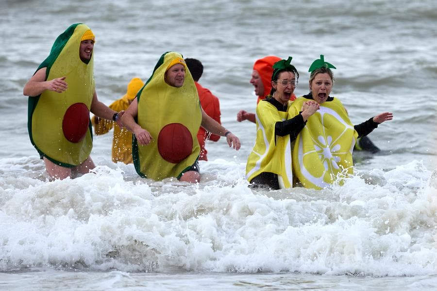 ผู้คนกว่า 4,000 'วิ่งลงเล' รับปีใหม่ในเบลเยียม