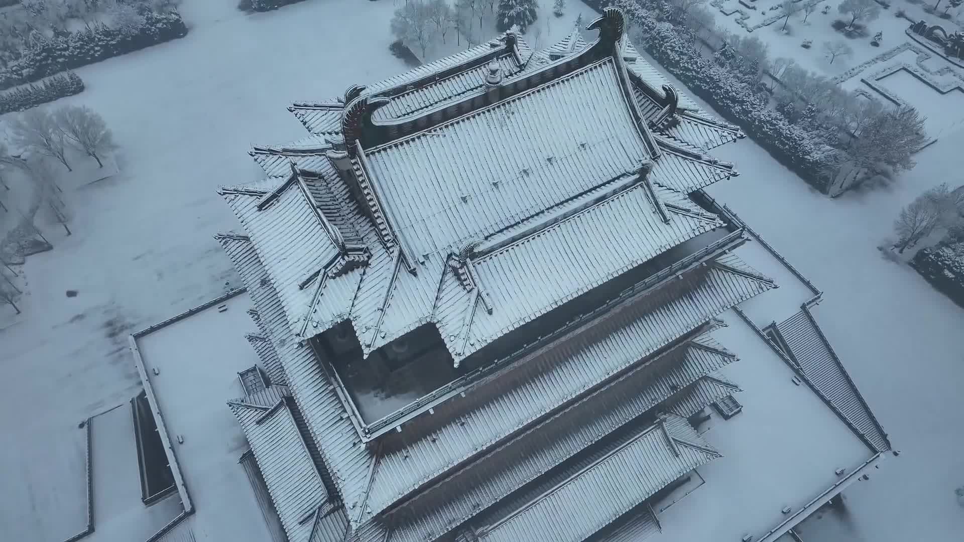 หิมะขาวห่มคลุม 'หอนกกระสา' เก่าแก่ในซานซี