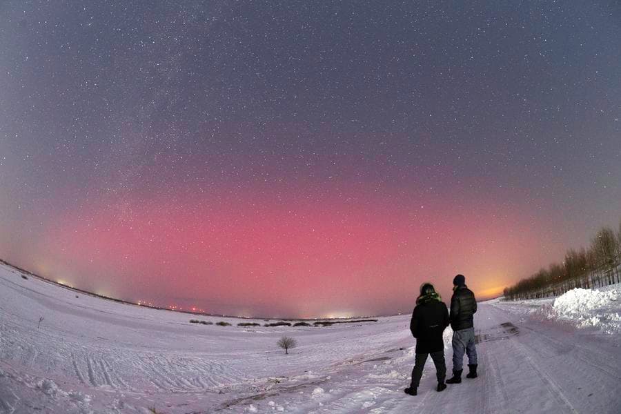 ปรากฏการณ์ 'แสงเหนือ' สีสันสุดโรแมนติกในเฮยหลงเจียง