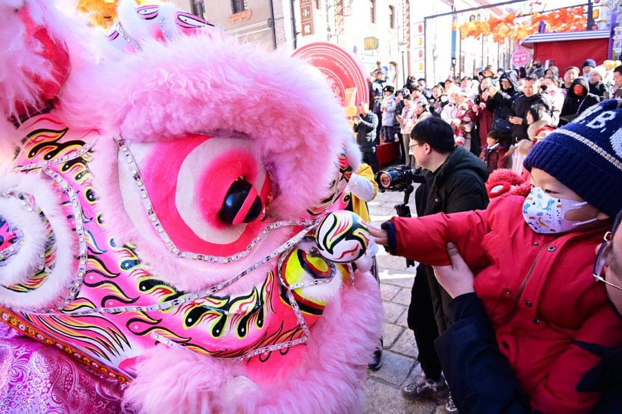 สารพัดกิจกรรมฉลอง 'ตรุษจีน' แต่งแต้มสีสันชีวิตผู้คนในจีน