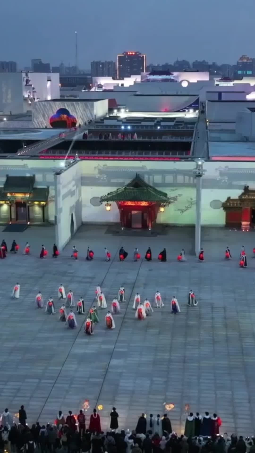 เที่ยวเล่น 'เทศกาลงานวัด' ยามราตรีในเหอเป่ย