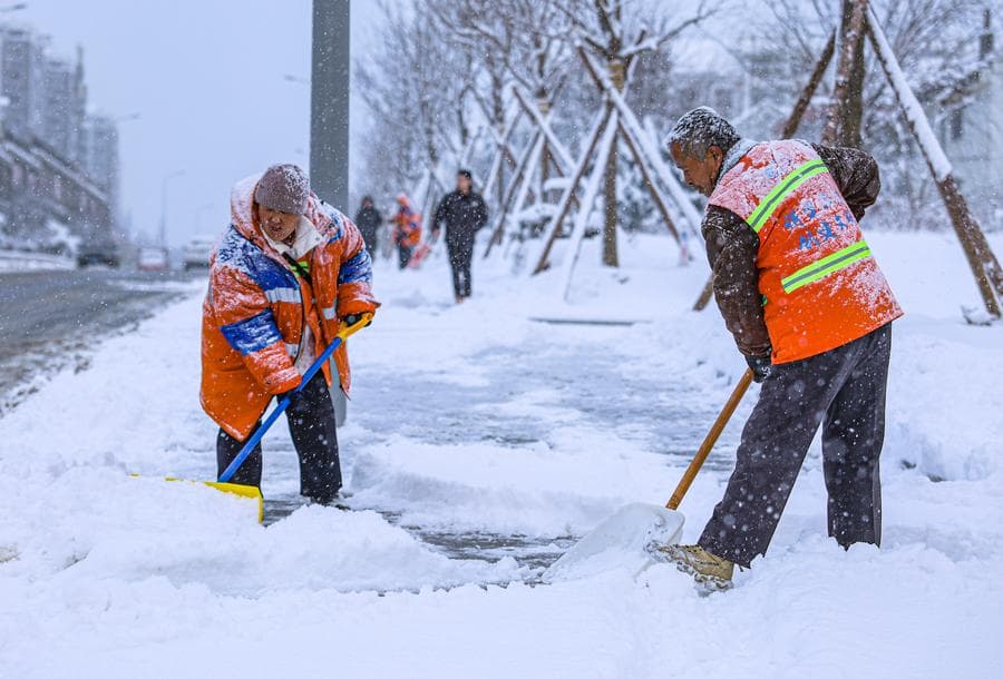 ทิวทัศน์ 'หิมะขาว' ตกปกคลุมหลายพื้นที่ในจีน