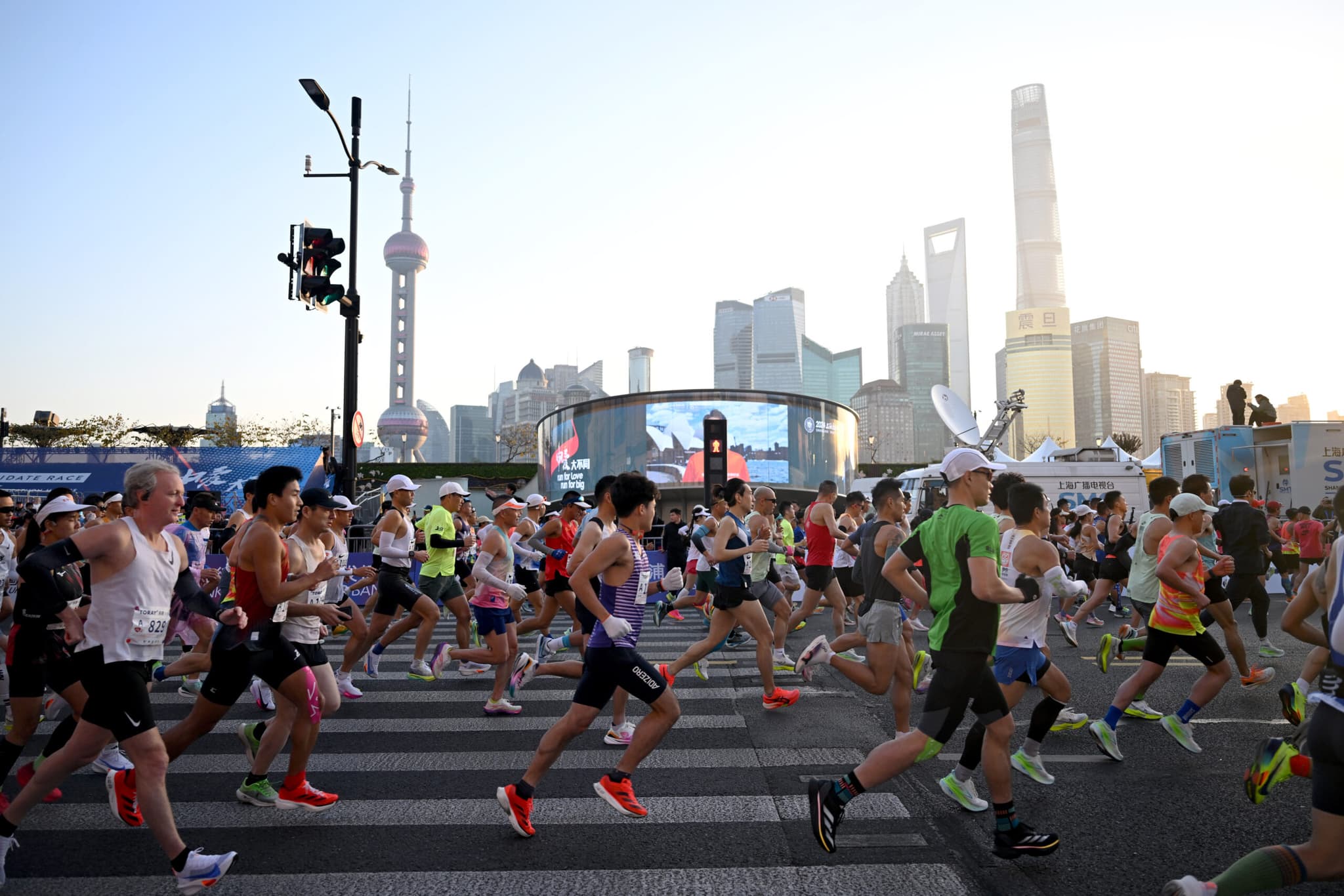 จีนจัดมาราธอน-วิ่งถนน 671 รายการ ในปี 2024