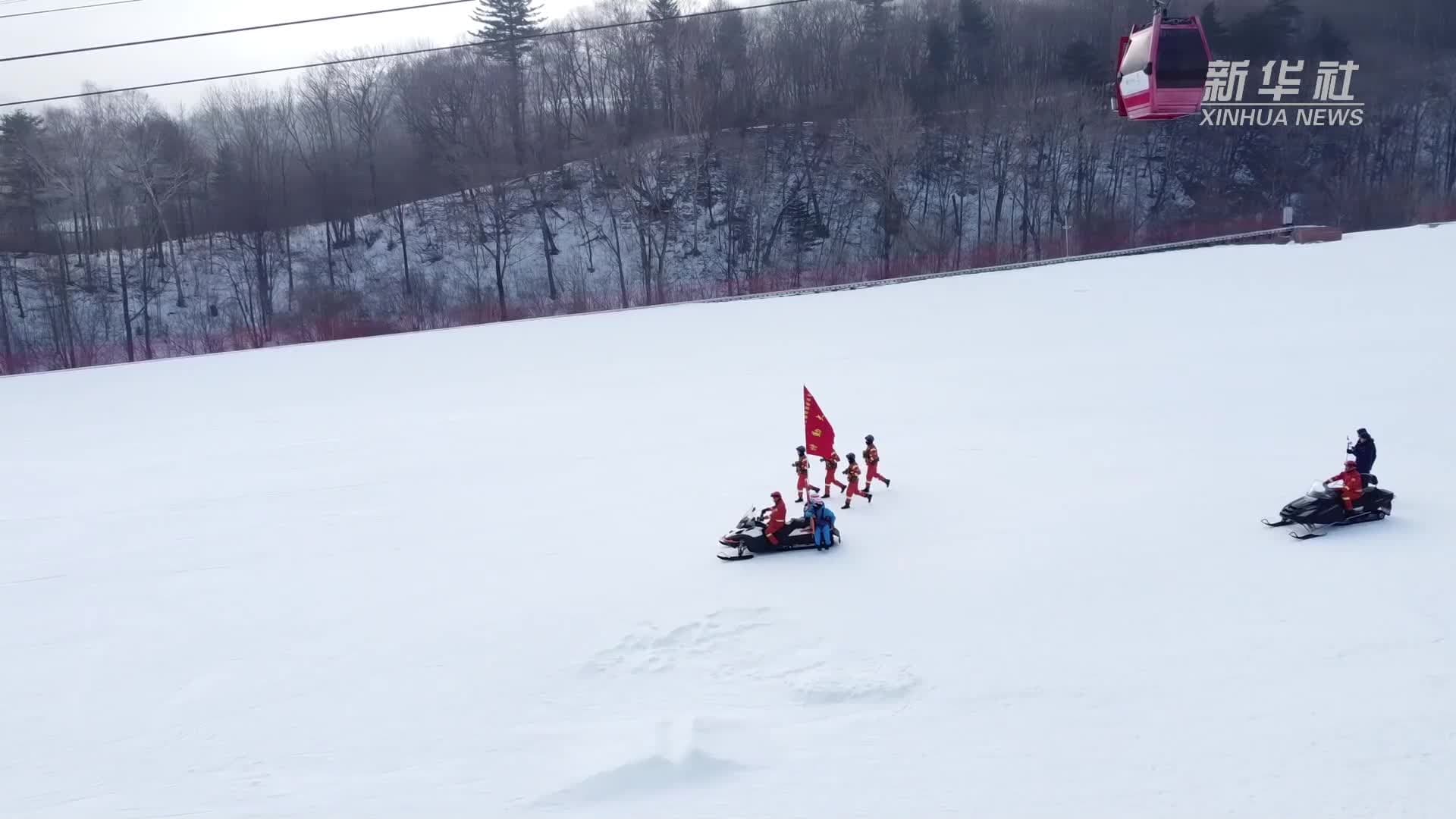 ทีมดับเพลิงฮาร์บินซ้อมกู้ภัยพิเศษ เตรียมพร้อมรับช่วง 'เอเชียนเกมส์ ฤดูหนาว