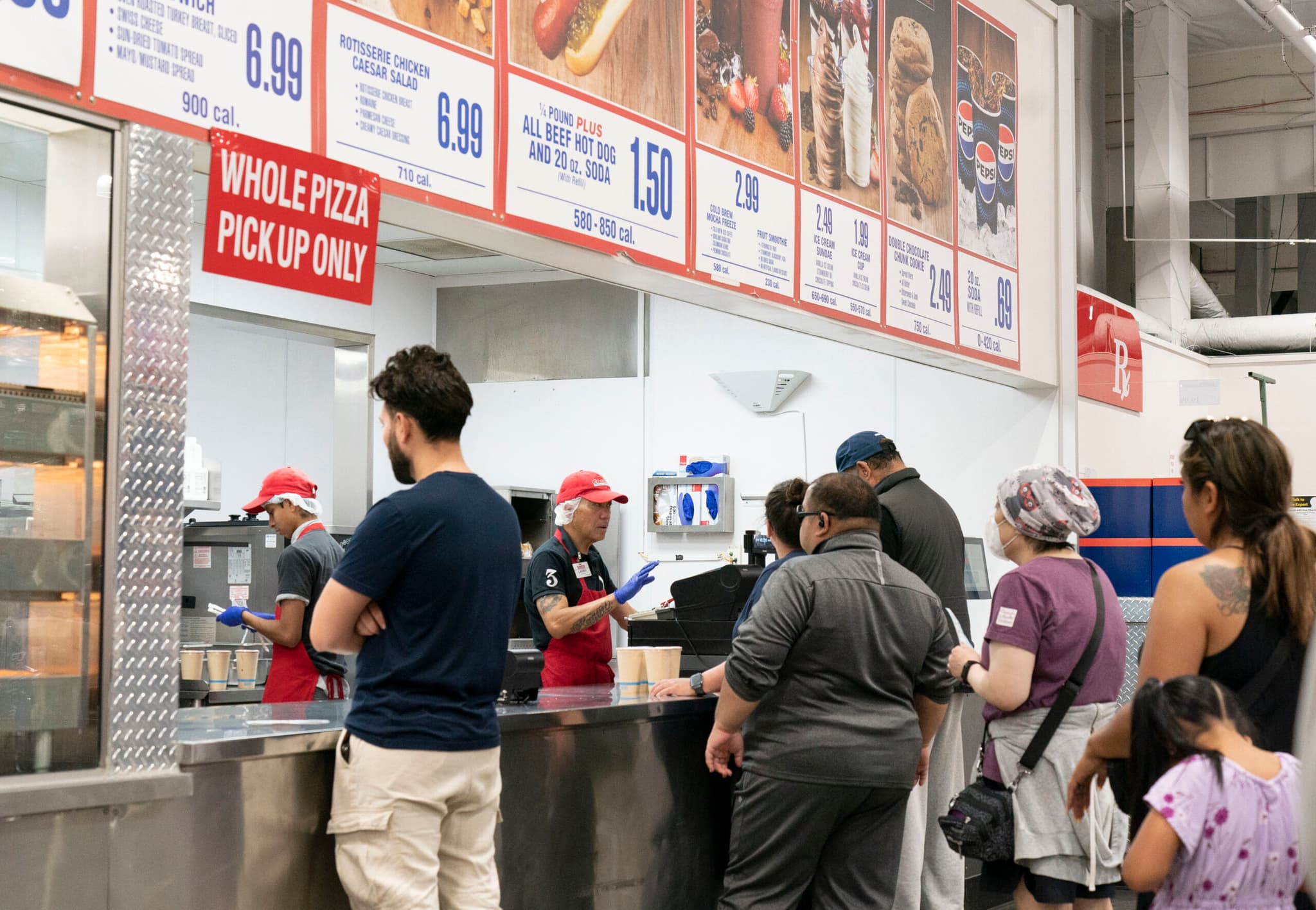 สำรวจพบชาวอเมริกัน 'ให้ทิป' น้อยลงในรอบหลายปี