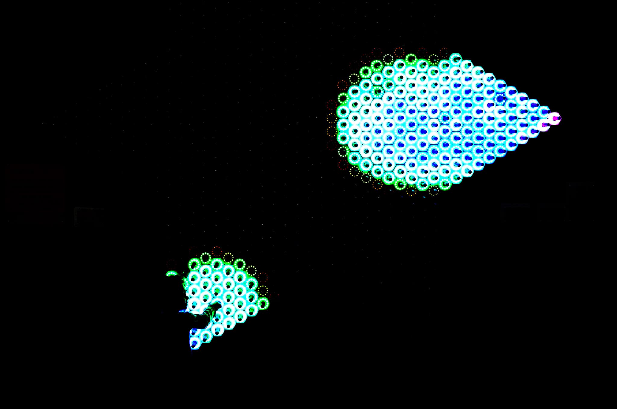 งานศิลป์ 'ป่าควอนตัม' ส่องสว่างในลอนดอน