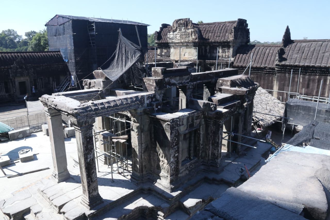 กัมพูชาบูรณะ 'หอสมุดโบราณ' เก่าแก่เกือบ 1,000 ปี ในนครวัดเสร็จสิ้น