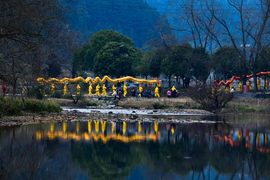 ฉลองเทศกาลหยวนเซียว สไตล์ชาวเหมียว-ชาวต้งในกุ้ยโจว