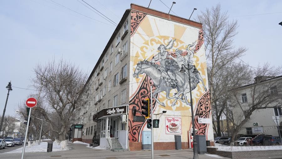 สีสัน 'ภาพวาดบนกำแพง' เตะตาในคาซัคสถาน