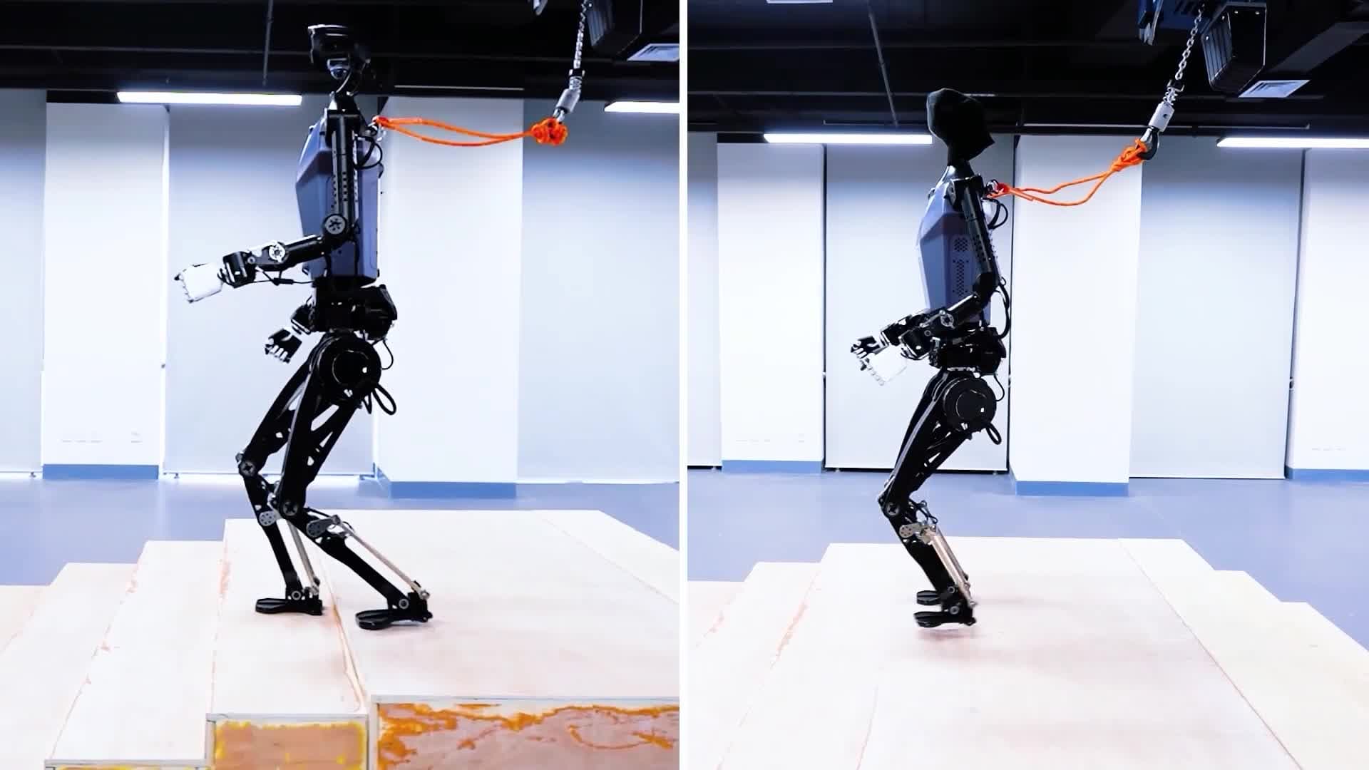 หุ่นยนต์ฮิวแมนนอยด์' ฝีมือจีน โชว์เดินขึ้นบันได 134 ขั้น