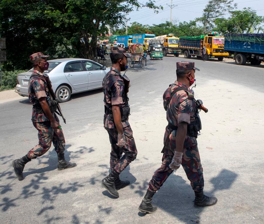 บังกลาเทศวางแผน 'ฝึกทหาร' ให้คนรุ่นใหม่