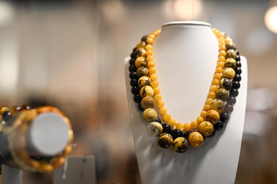 ลิทัวเนียจัดโชว์ 'อำพัน' งดงามหลากรูปแบบ