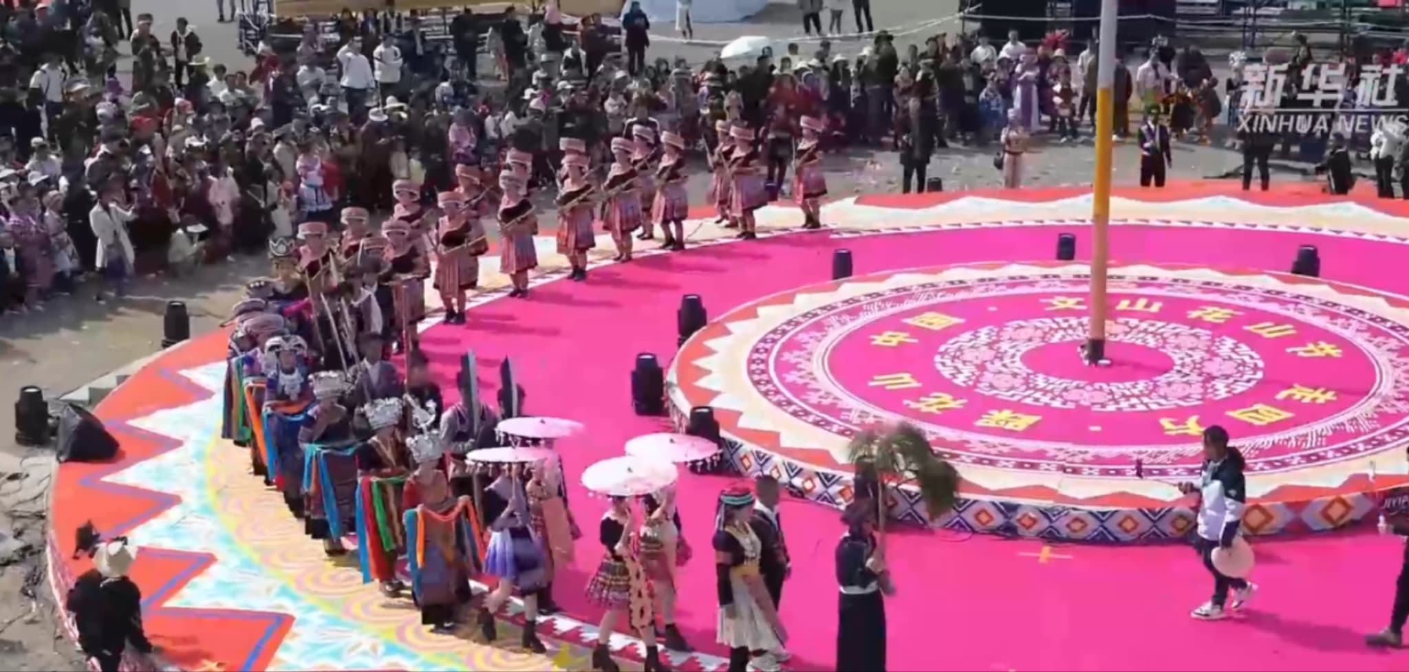 ชาวม้งในยูนนานจัดงานรื่นเริง ส่งเสริมลูกหลานปรองดอง