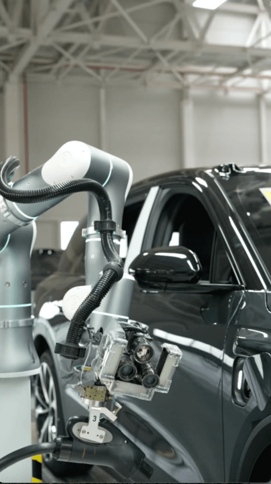 ค่าย NEV จีนใช้ 'หุ่นยนต์ AI' ช่วยตรวจคุณภาพบนสายการผลิต